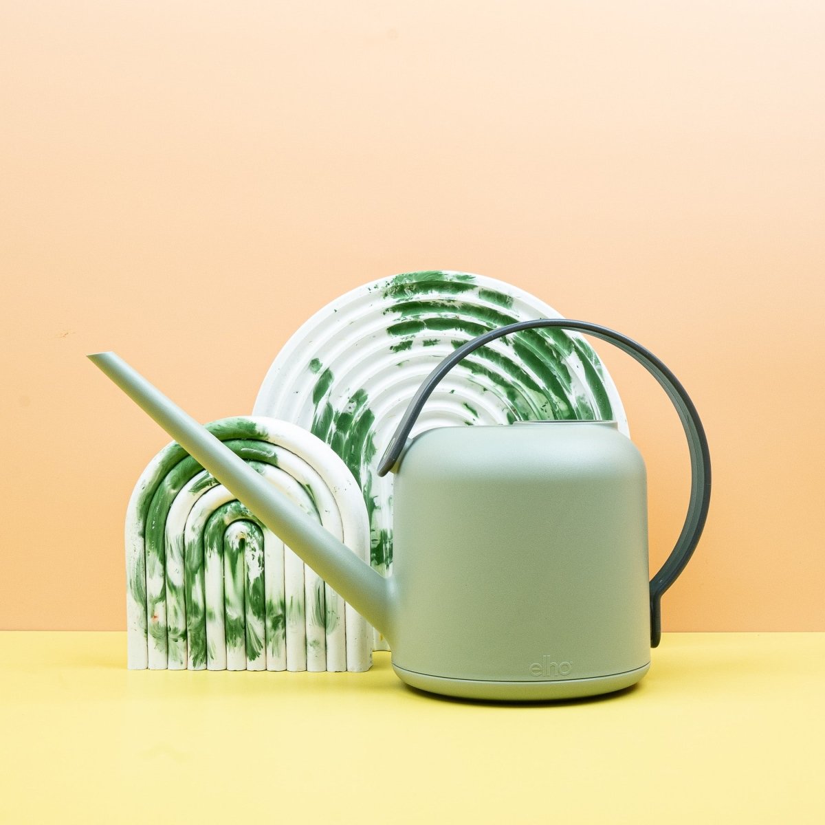 Gießkanne Elho b.for soft Sorbetgrün im Wohnraum
