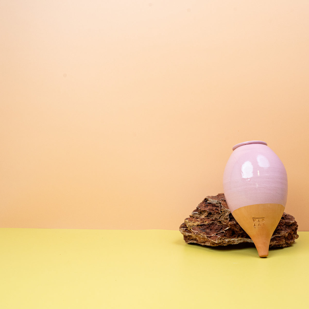 Selbstbewässerung Lutoya Olla Pink, Öffnung im Detail