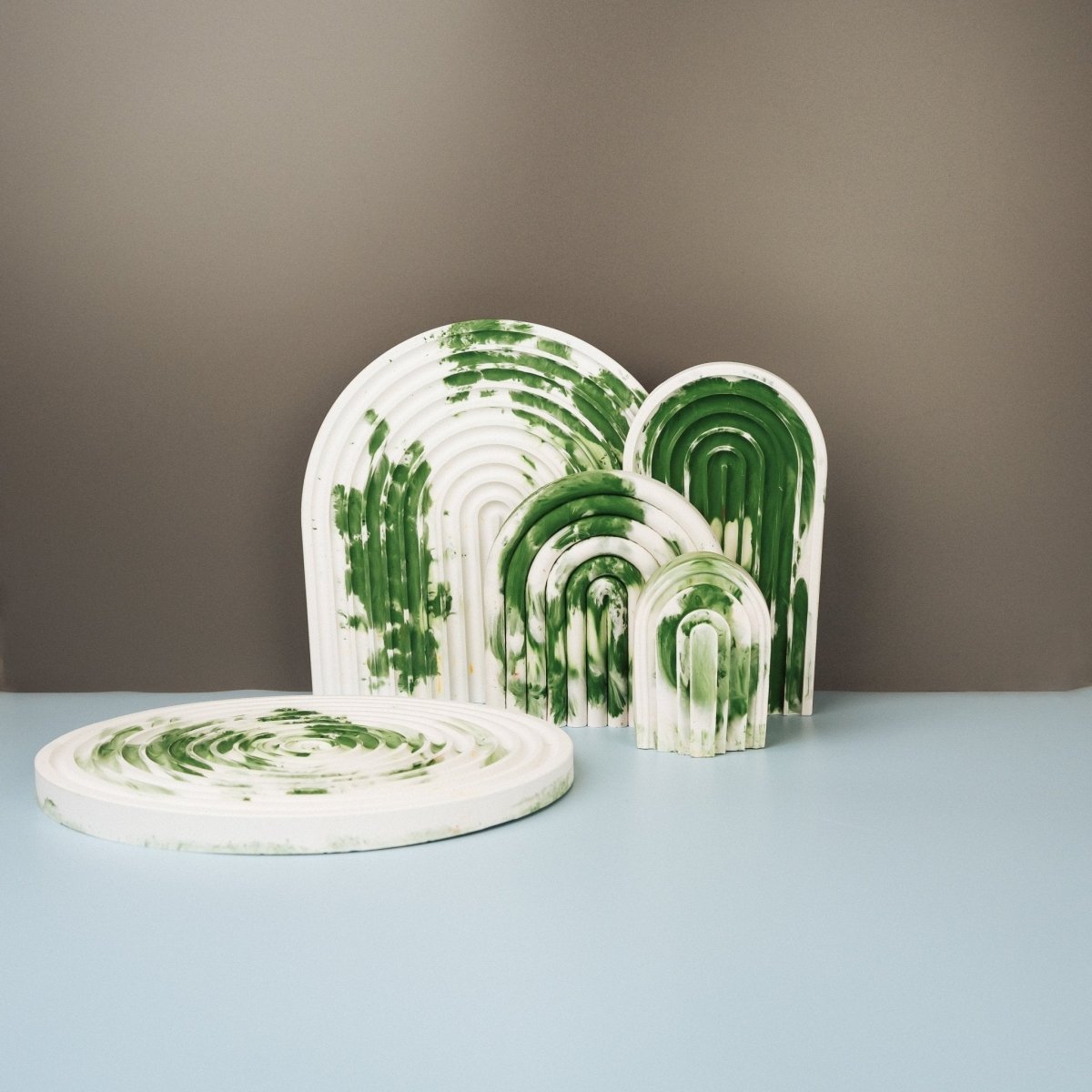 Dekoration Rainbow Green Splash aus Gießkeramik – potflourri