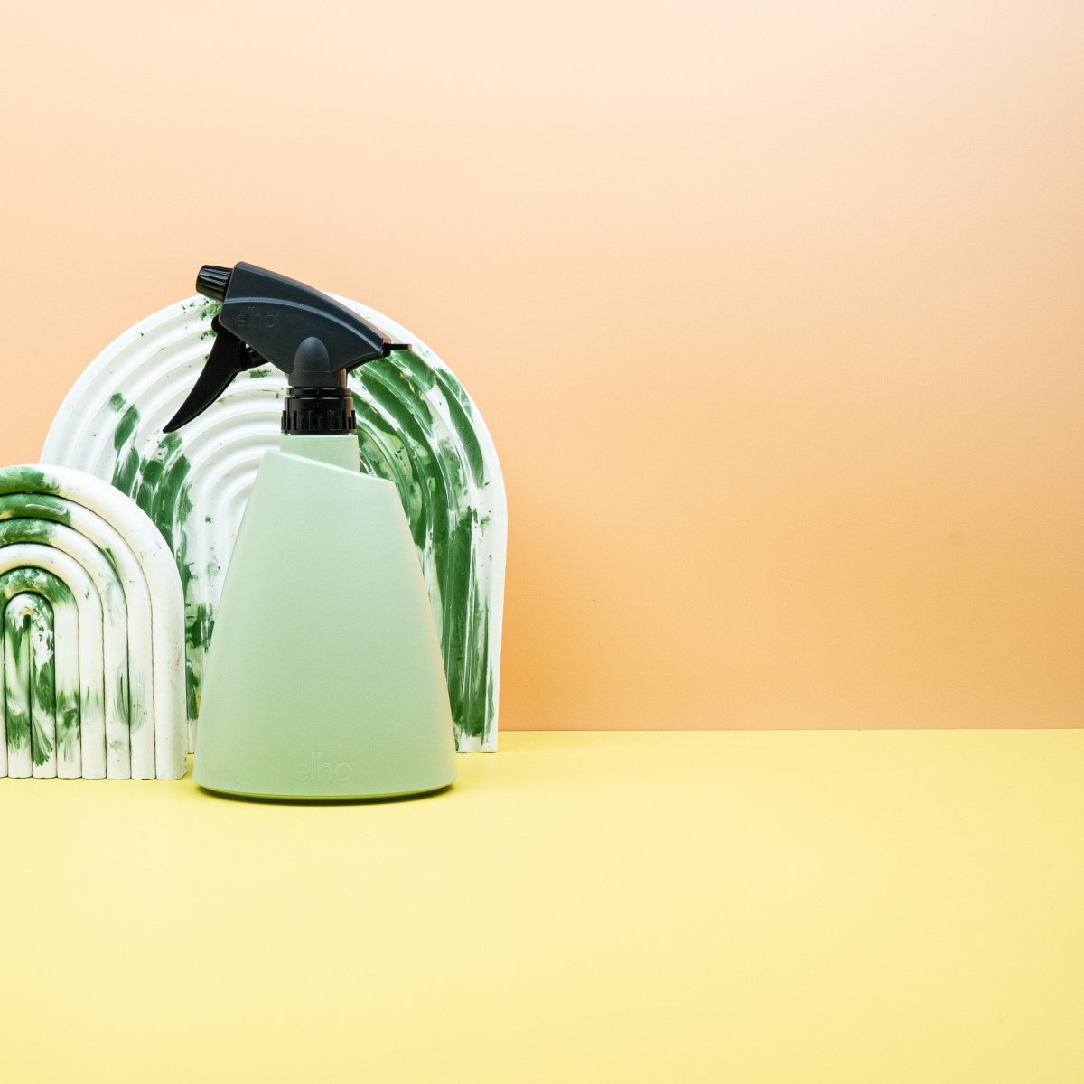 Sprühflasche Elho Brussels Sorbetgrün für tropische Zimmerpflanzen