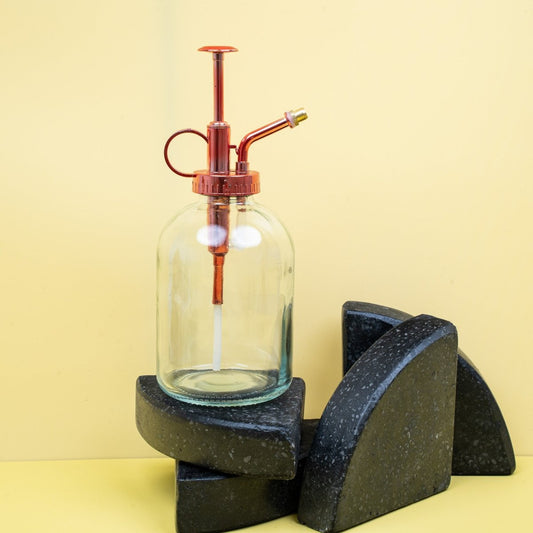 Sprühflasche Heede, klares Glas mit Kupfer-Sprühkopf – potflourri