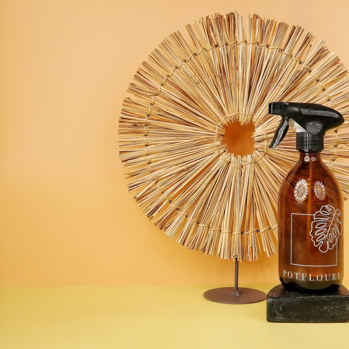 Sprühflasche potflourri – schlichtes, zeitloses Design