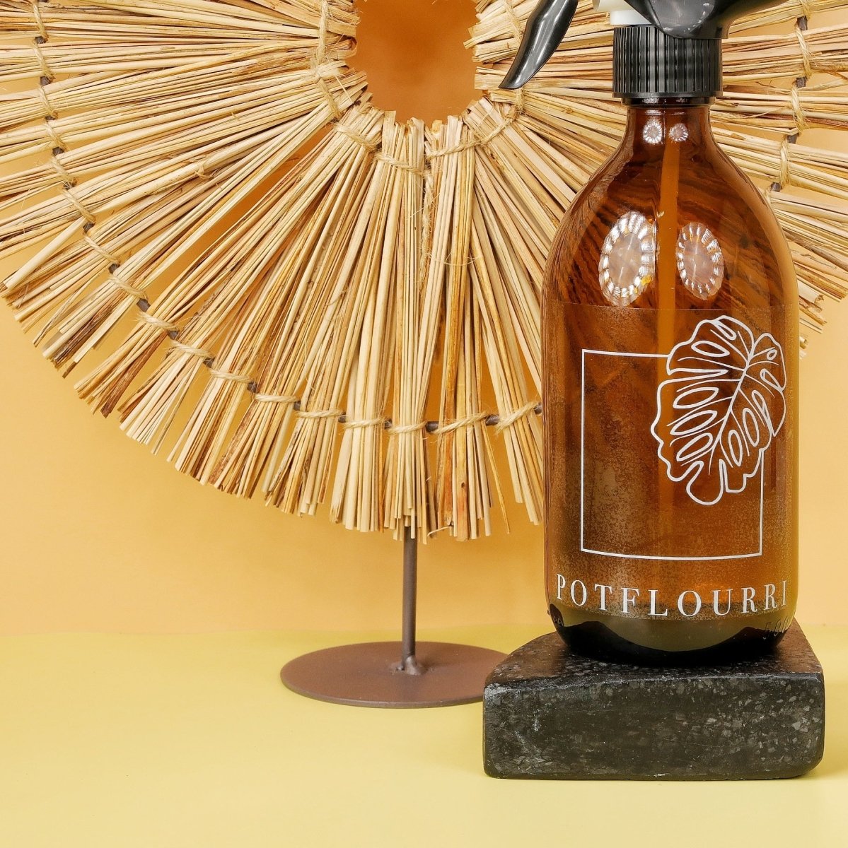 Sprühflasche potflourri aus nachhaltigem Glas und Kunststoff