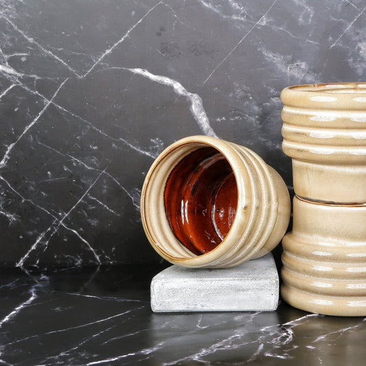 Keramik Übertopf BARI mit Beige-Akzent, 9 cm – potflourri