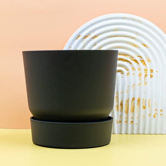 Übertopf Elho Greenville Schwarz, klare Formensprache – potflourri