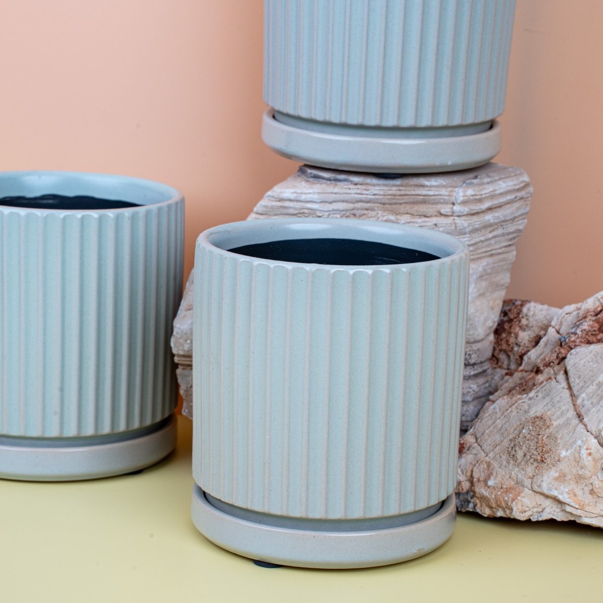 Übertopf Lods, minimalistisches Design im Detail