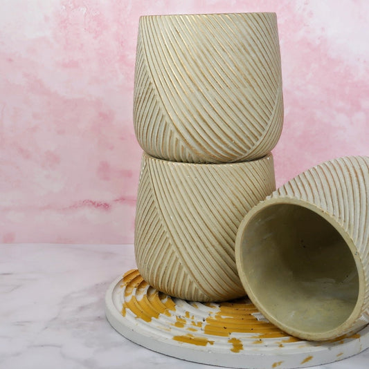 Übertopf LUGO in Sandton mit Goldakzent, 10 cm – potflourri