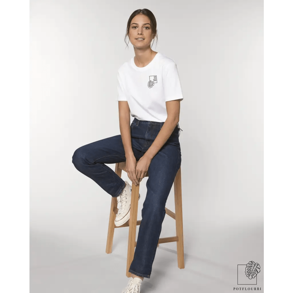 Unisex T-Shirt „Just One More Plant" in Weiß – potflourri